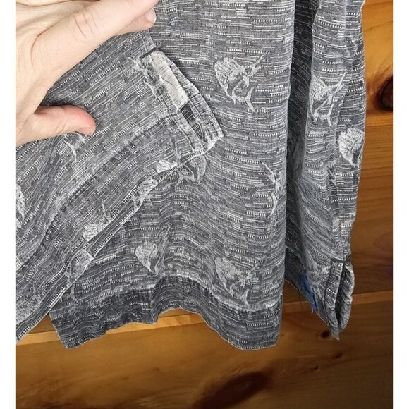 Bermuda Bay Fishing Theme Men's Shirt GRAY Size L 100% Silk - Picture 5 of 12